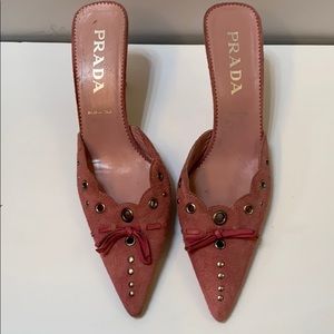 Prada pink suede vintage  pointed toe heels